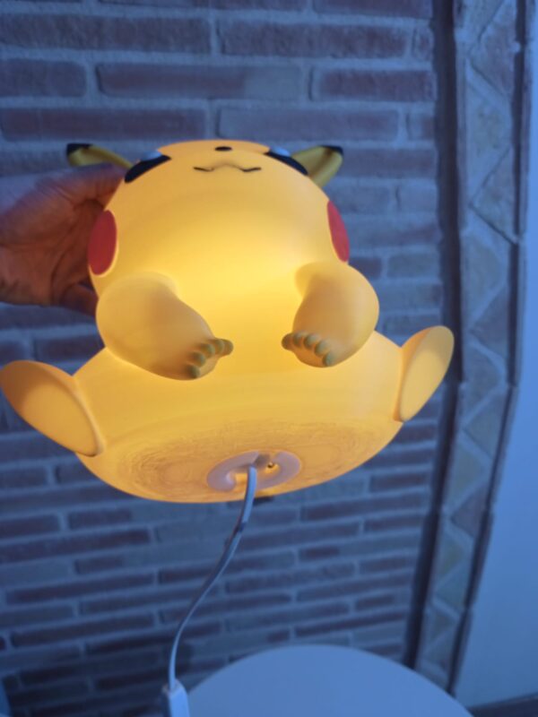 picachu-lamp - Imagen 3